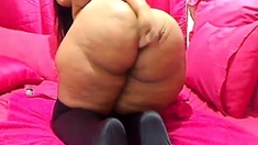 ASSTRONOMICAL BIG BOOTY DILDO ANAL UP THAT AZZ