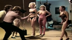 Hottie amateur blonde filmed while sex