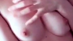 Hot pussy spreading close up for solo toying stunner