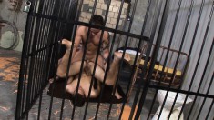 Two sexy and lustful studs fulfill their bareback fantasies in prison