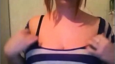 German Redhead Big Titts on webcam